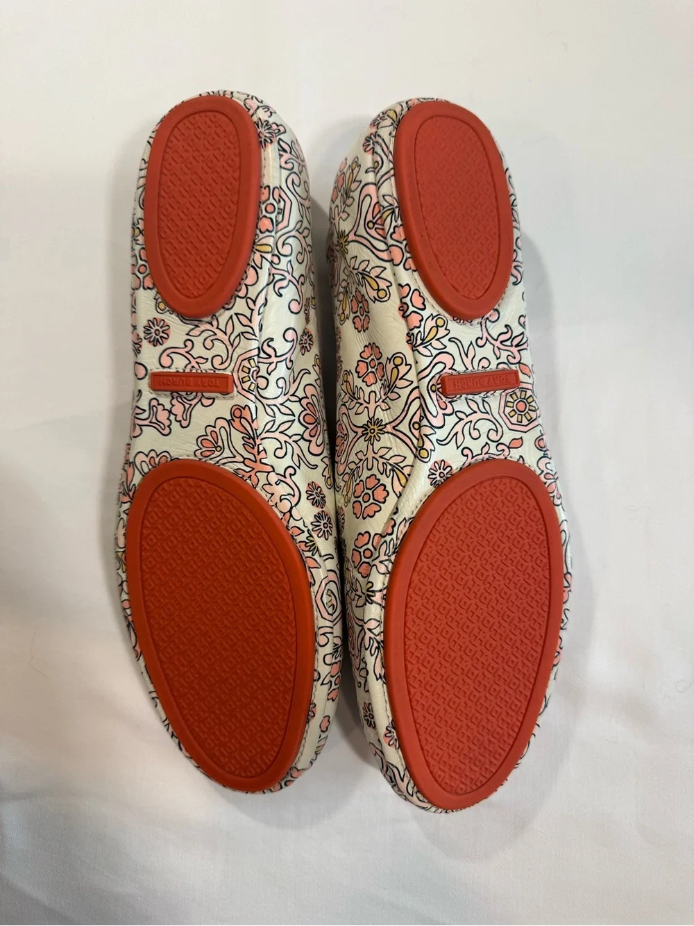 Tory Burch White Floral Ballet Flats with Red Interior